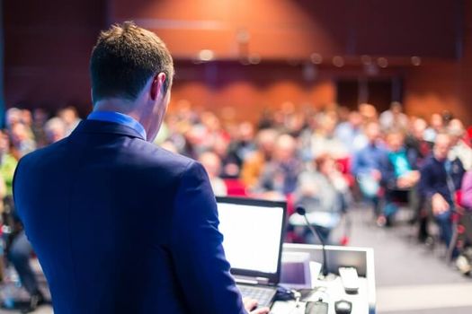 Con más de treinta años de experiencia en la Gestión Profesional de Congresos, Reuniones y Eventos presenciales. Eventos presenciales